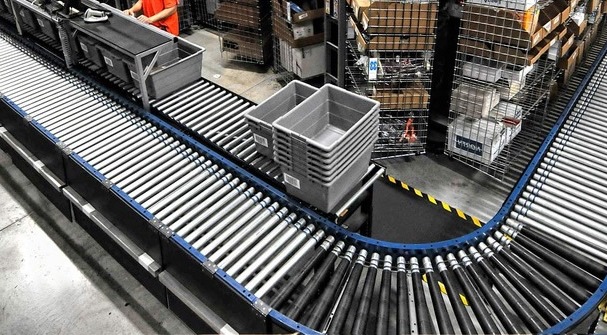 輥?zhàn)虞斔蜋C(jī)流水線(xiàn)