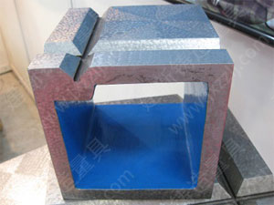 �z�(y��n)����